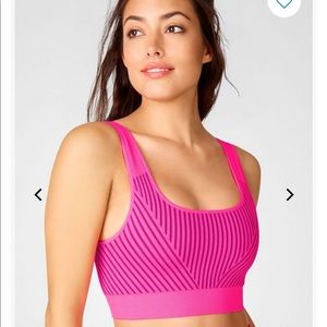 Alexis Seamless Sports Bra